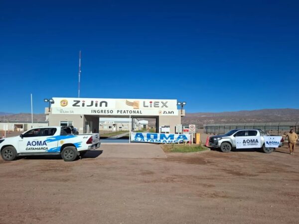 PARO EN LA MINERA ZIJIN LIEX: AOMA Y LA EMPRESA EN CONFLICTO POR CONDICIONES LABORALES.