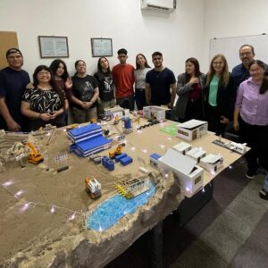 LA MINERÍA EN LAS AULAS: MAQUETA EDUCATIVA REFLEJA COMPROMISO Y CREATIVIDAD.
