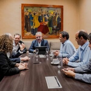 REUNIÓN ESTRATÉGICA ENTRE RAÚL JALIL Y EL CEO DE GLENCORE POR EL FUTURO DEL COBRE EN CATAMARCA.
