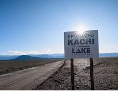 LAKE RESOURCES PROYECTA INICIAR LA CONSTRUCCIÓN DE KACHI EN 2026 TRAS AVANZAR CON LA APROBACIÓN AMBIENTAL.