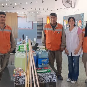 APORTE SOLIDARIO DE EMPRESA CONTRATISTA A UNA ESCUELA RURAL DE ANDALGALÁ.