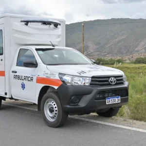 LAGUNA BLANCA RECIBIÓ UNA AMBULANCIA 4x4 DE ALTA COMPLEJIDAD FINANCIADA CON EL FIDEICOMISO DE REGALÍAS MINERAS.