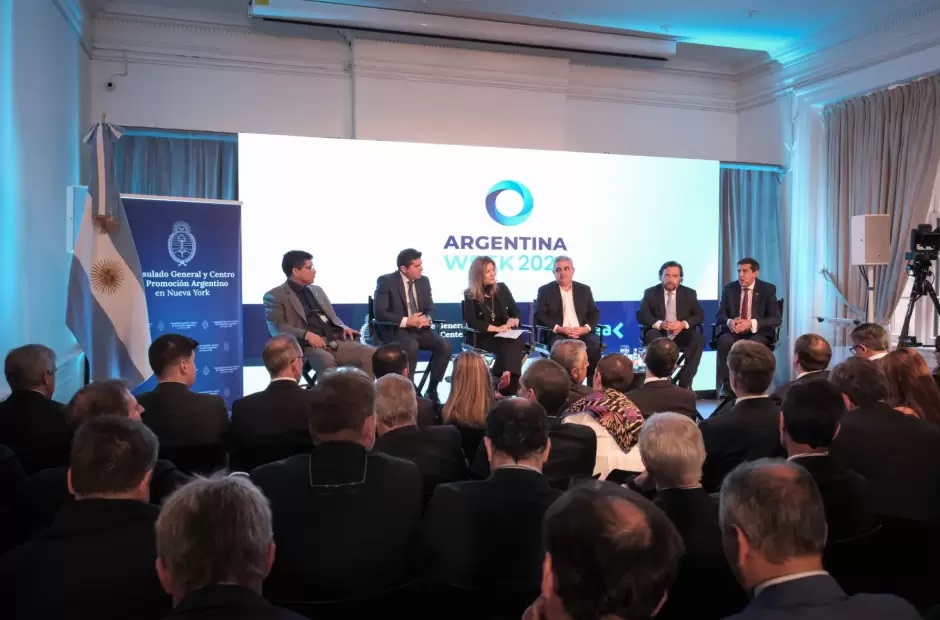 RAÚL JALIL PRESENTÓ EL POTENCIAL MINERO DE CATAMARCA ANTE INVERSORES INTERNACIONALES.