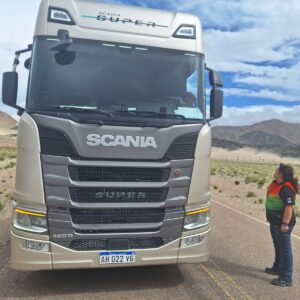 INTENSIFICAN CONTROLES AL TRANSPORTE MINERO EN LA RUTA 43 QUE UNE BELÉN Y ANTOFAGASTA.