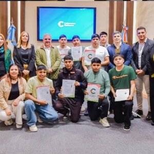 MARA FINANCIÓ CERTIFICACIONES EN SOLDADURA INDUSTRIAL Y MARCA UN HITO CON LA PRIMERA MUJER CALIFICADA EN SANTA MARÍA.