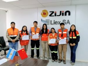ESTUDIANTES DEL IES FIAMBALÁ SE FORMARON EN SEGURIDAD E HIGIENE MINERA.