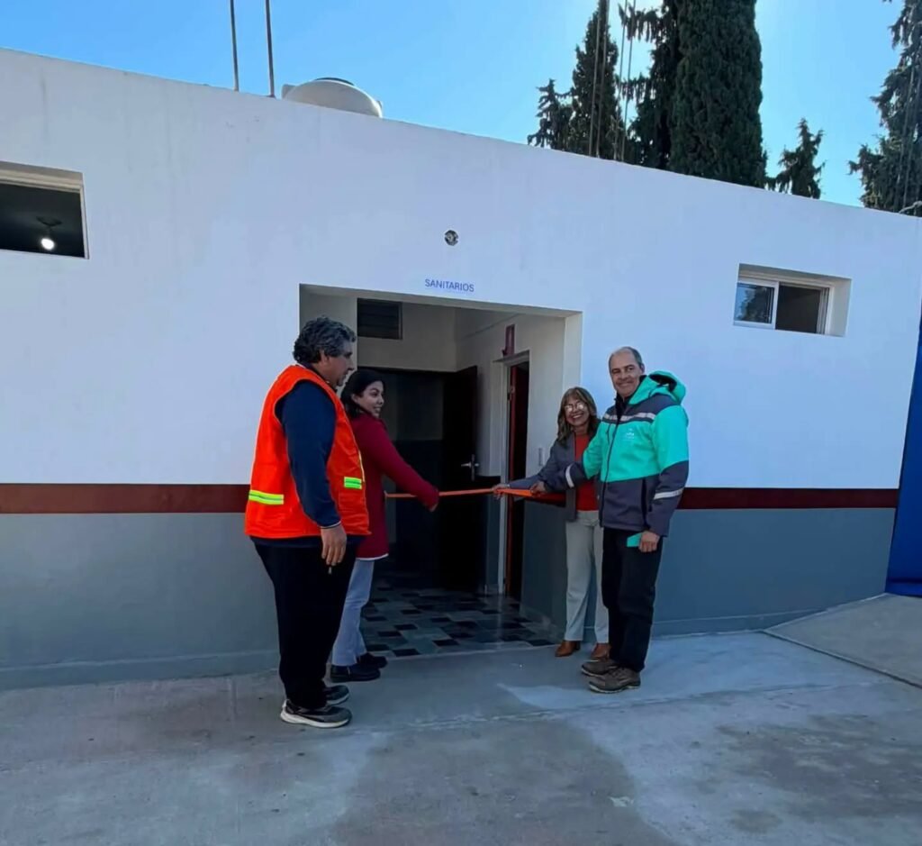 EMPRESA LOCAL Y MARA IMPULSAN MEJORAS EN EL COLEGIO JUAN CHELEMIN DE ANDALGALÁ.