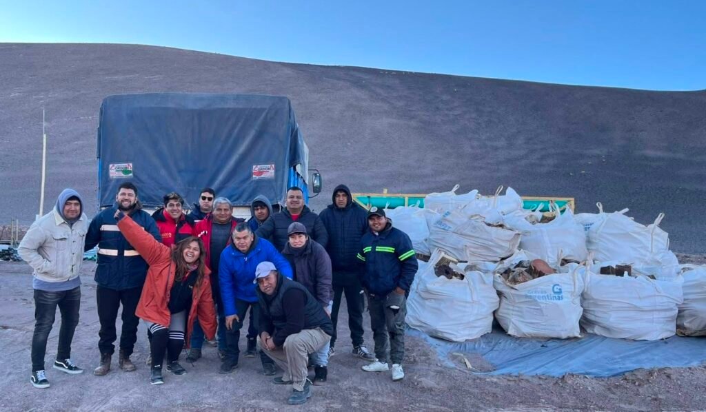 CAPROMITI IMPULSÓ UNA CAMPAÑA SOLIDARIA PARA ASISTIR A FAMILIAS VULNERABLES DE FIAMBALÁ CON LA ENTREGA DE LEÑA.