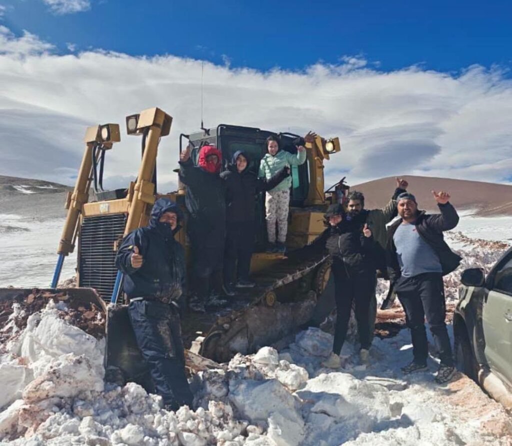 EN PLENA EMERGENCIA CLIMÁTICA, ZIJIN-LIEX FORTALECIÓ EL OPERATIVO DE RESCATE CON PERSONAL, MAQUINARIA Y ASISTENCIA LOGÍSTICA.