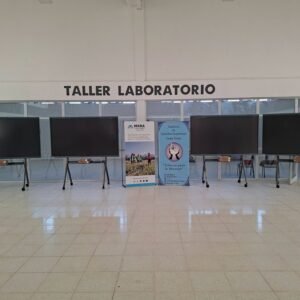 MARA ENTREGÓ EQUIPAMIENTO TECNOLÓGICO AL IES DE SANTA MARÍA PARA MEJORAR LA FORMACIÓN ACADÉMICA.