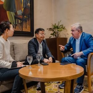 RAÚL JALIL SE REUNIÓ CON ZIJIN-LIEX PARA AGRADECER SU PARTICIPACIÓN EN EL OPERATIVO DE RESCATE EN LA CORDILLERA.