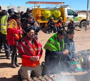 AGV RINDIÓ HOMENAJE A LA PACHAMAMA Y REAFIRMÓ SU COMPROMISO CON LAS TRADICIONES DE LAS COMUNIDADES ANDINAS.