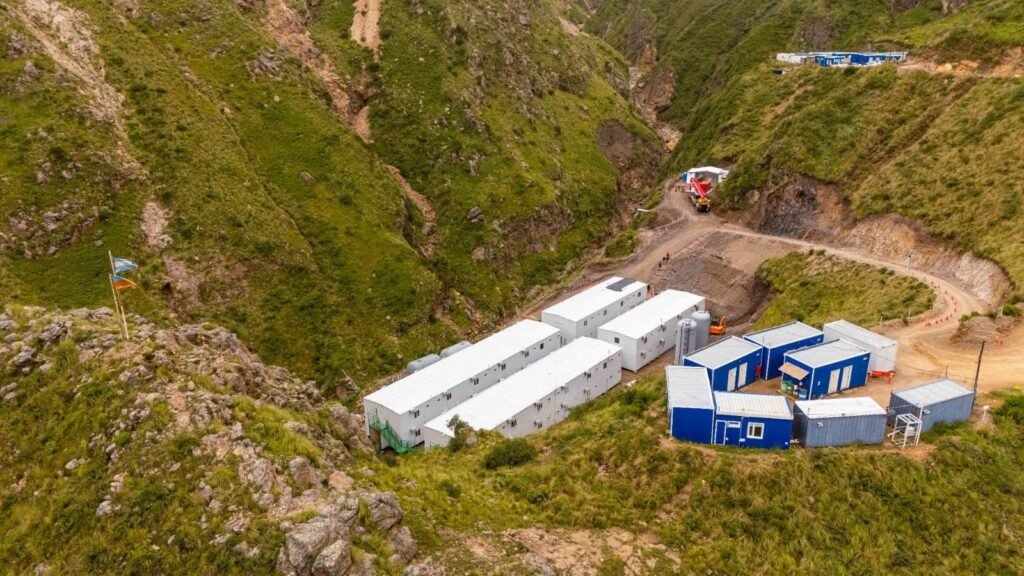 MARA COMPLETÓ DOS NUEVOS CAMPAMENTOS EN AGUA RICA Y RIO BLANCO CON UN  87% DE MANO DE OBRA LOCAL.