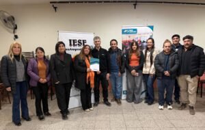 TRES CRUCES Y EL IES FIAMBALÁ FIRMARON UN CONVENIO PARA FORTALECER LA FORMACIÓN Y EL VÍNCULO CON EL SECTOR PRODUCTIVO.
