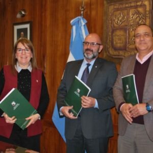LOS AZULES APUESTA A LA FORMACIÓN DE MANO DE OBRA LOCAL CON 40 BECAS UNIVERSITARIAS EN CALINGASTA