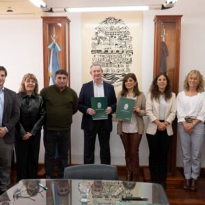 LA UNSA Y TACA TACA UNEN ESFUERZOS PARA FORTALECER LA FORMACIÓN, LA INVESTIGACIÓN Y EL DESARROLLO DEL SECTOR MINERO.