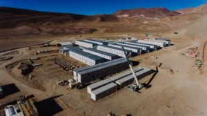 VICUÑA ACUERDA CON SAN JUAN UN MARCO DE ESTABILIDAD PARA IMPULSAR EL DESARROLLO DEL MEGAPROYECTO Y DESTINAR US$250 MILLONES A INFRAESTRUCTURA