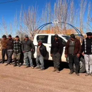 EN CALINGASTA, UNA EMPRESA SALIÓ A BUSCAR TRABAJADORES CASA POR CASA PARA LA ACTIVIDAD MINERA.
