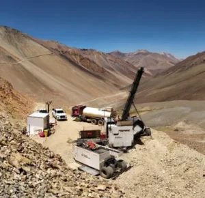 EL 75% DE LA POBLACIÓN APOYA LA MINERÍA, PERO LA PROVINCIA SOLO REPRESENTA EL 1,2% DEL PADRÓN NACIONAL.