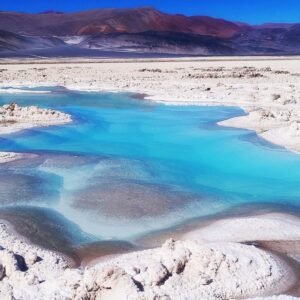 UNA EMPRESA BRITÁNICA SUMÓ DOS PROPIEDADES DE LITIO EN ANTOFALLA Y PREPARA PERFORACIONES EN CATAMARCA.